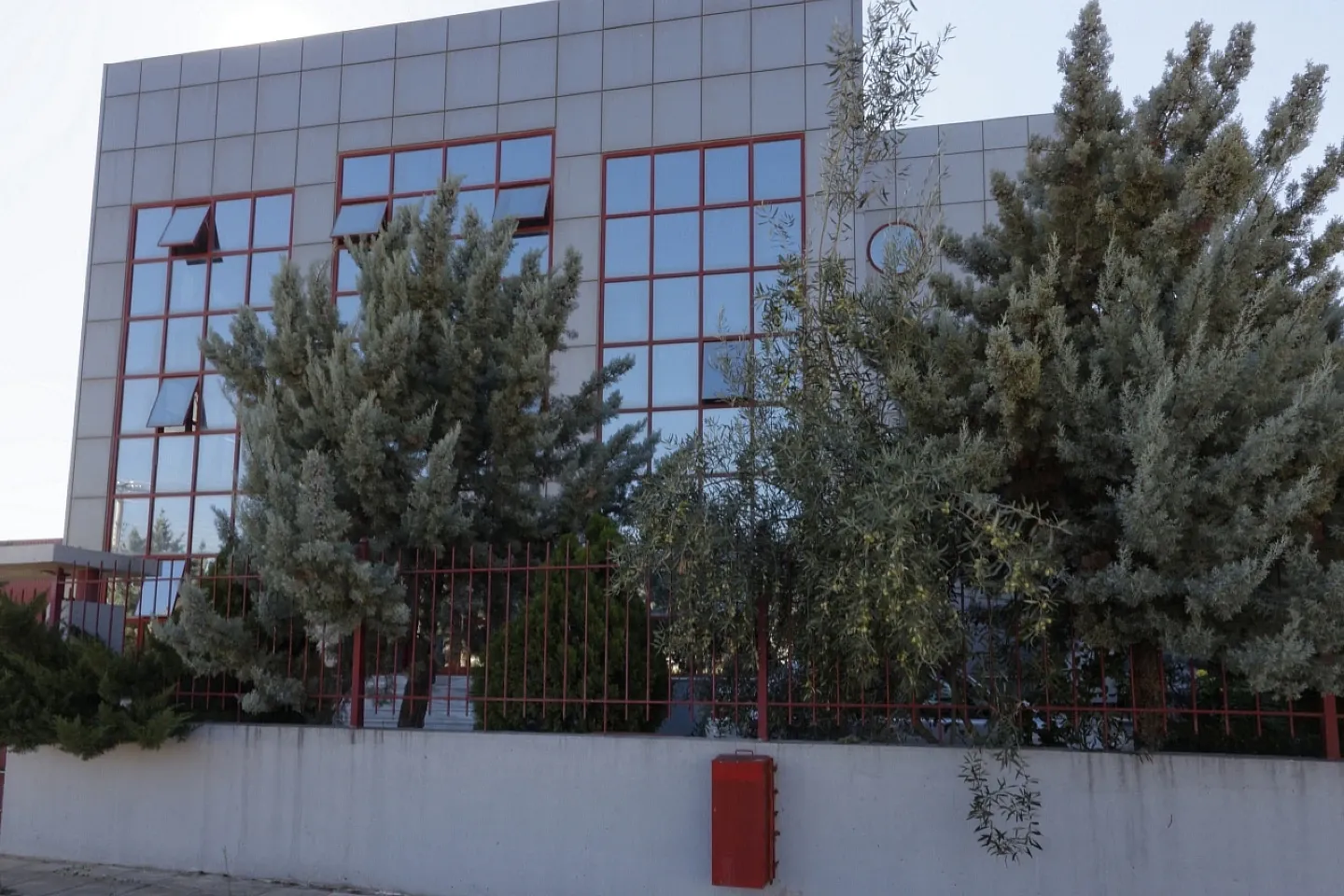 Ano Liosia industrial warehouse 2.400 sq.m, for rent - photo 1 of 2