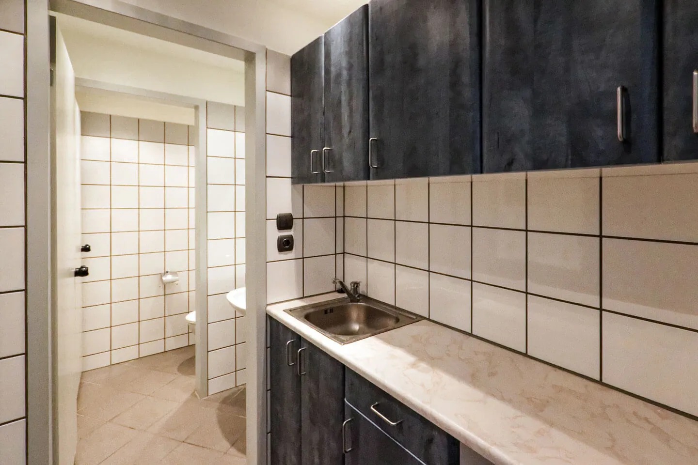 Property 1090 - Photo 9923