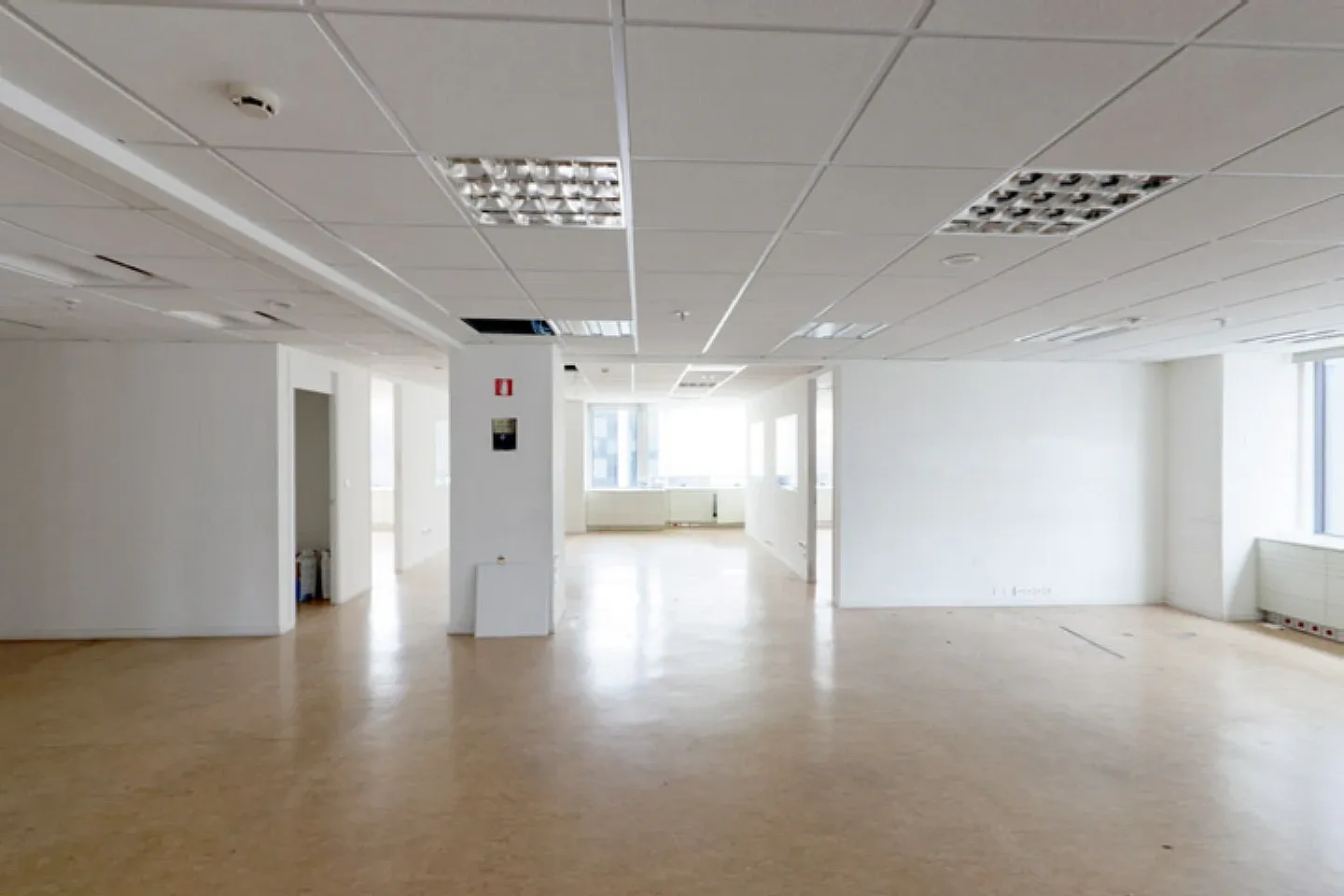 Marousi office 625 sq.m, for rent - photo 1 of 2