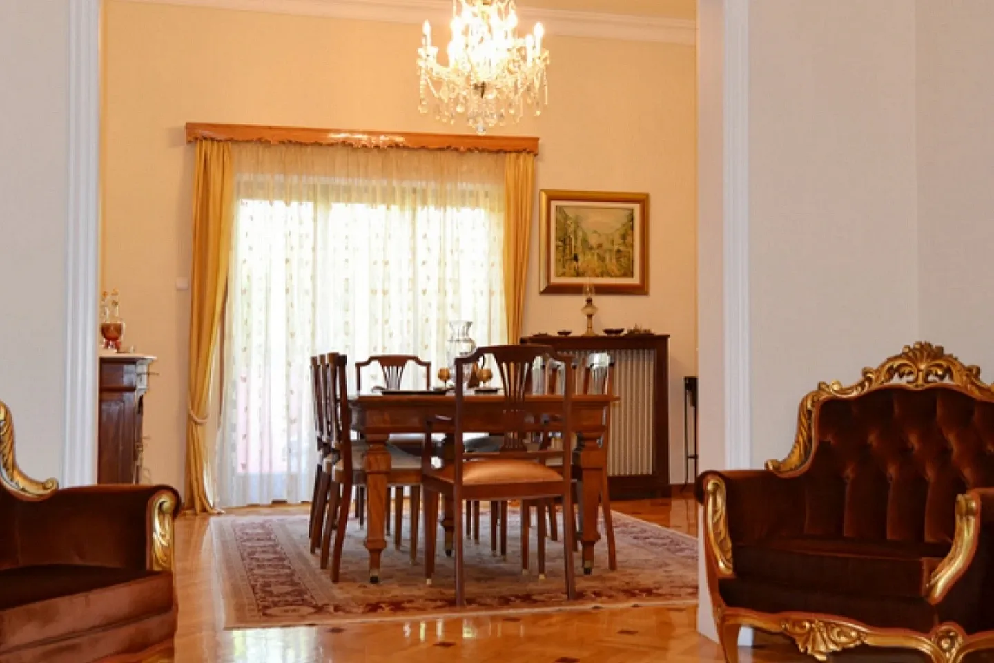 Phichiko maisonette 315 sq.m, for rent - photo 1 of 3