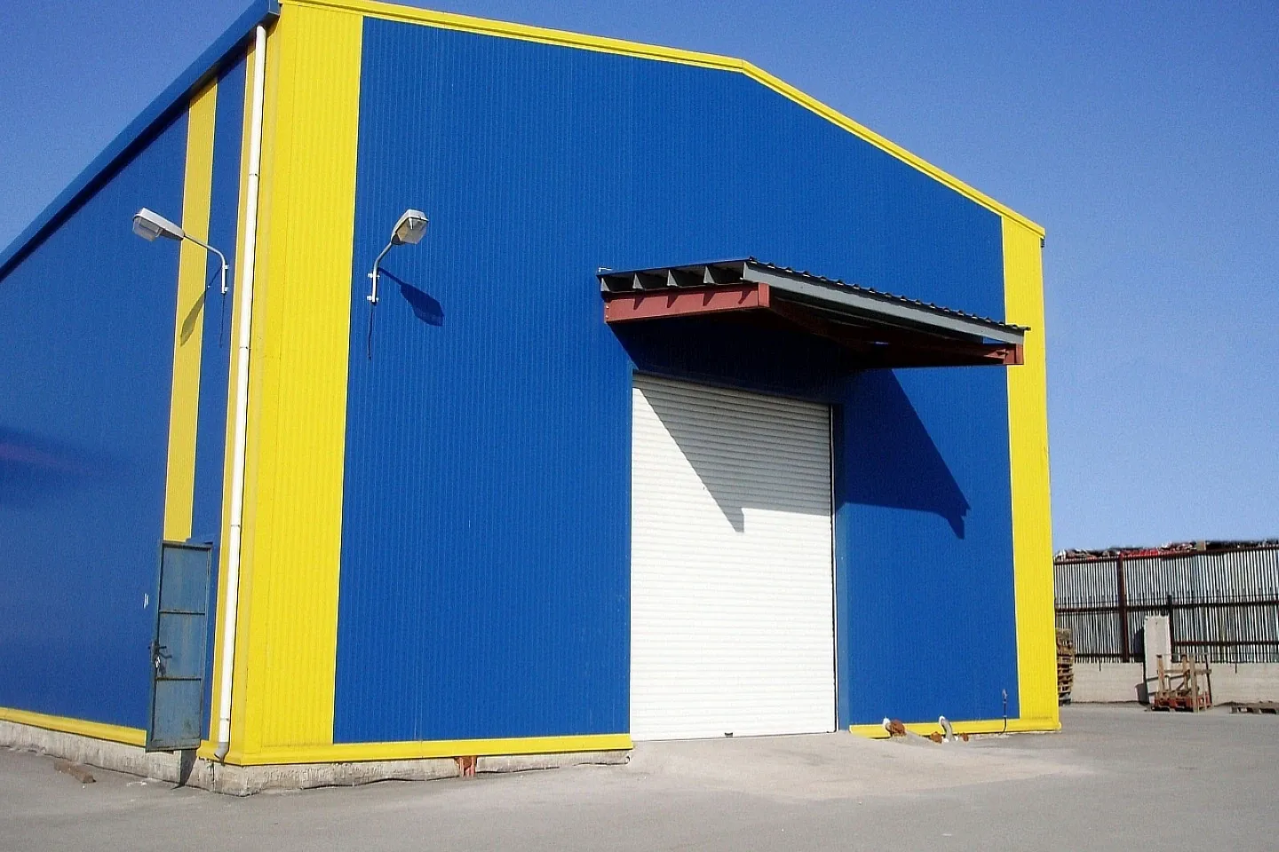 Aspropyrgos warehouse logistics 1.700 sq.m, for rent - photo 1 of 3