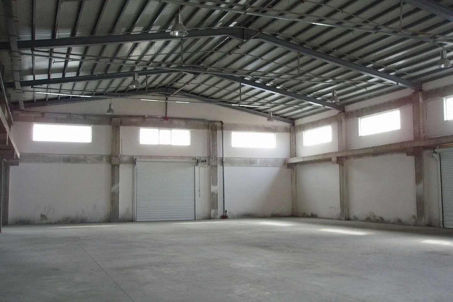 Aspropyrgos warehouse logistics 1.200 sq.m, for rent - photo 1 of 5