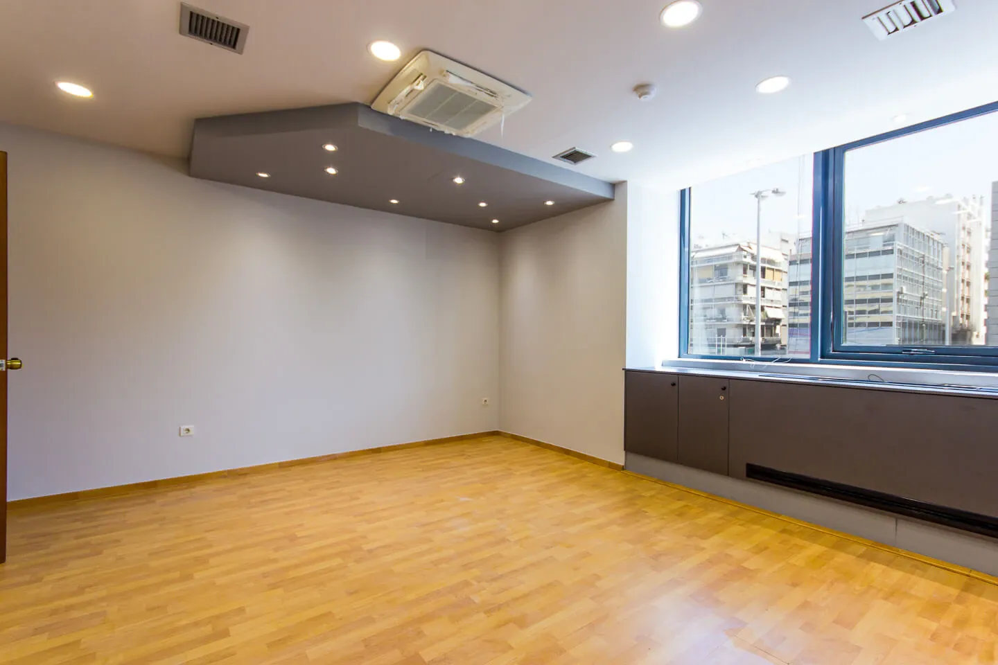 Kallithea office 220 sq.m, for rent - photo 1 of 4