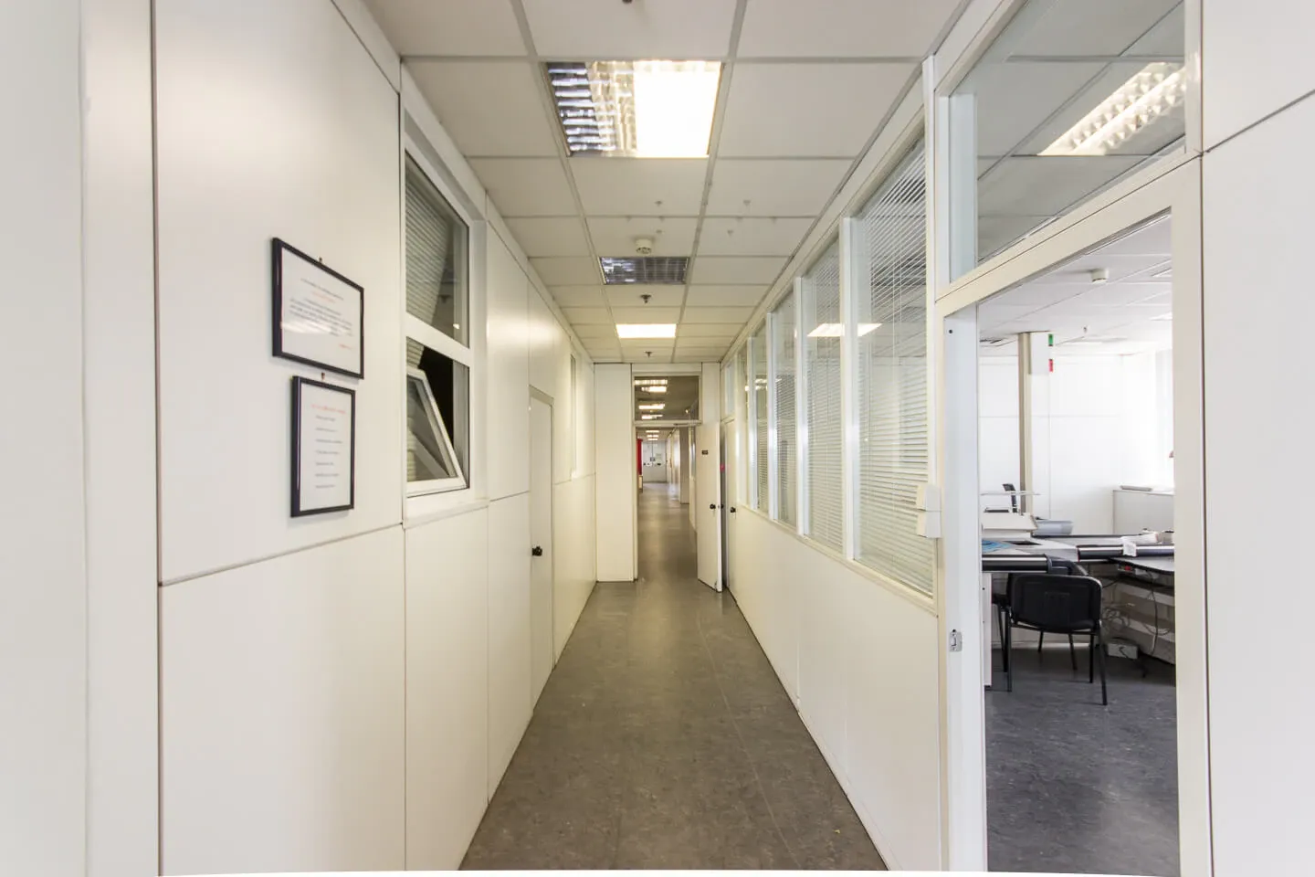 Metamorfosi office 3.200 sq.m, for rent - photo 1 of 3