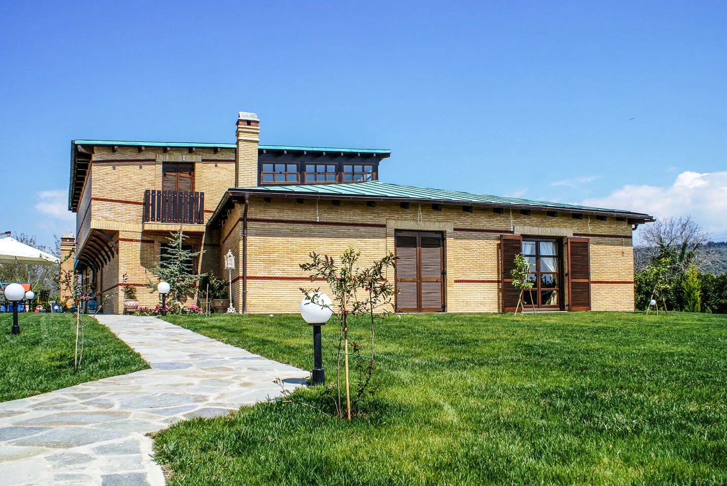 Άρτα βίλα 650 τ.μ, προς πώληση - φωτογραφία 1 από 10