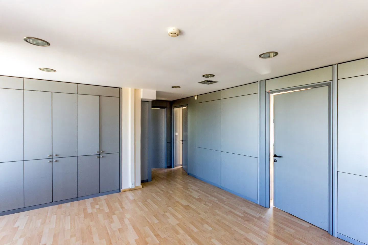 Property 1496 - Photo 2905