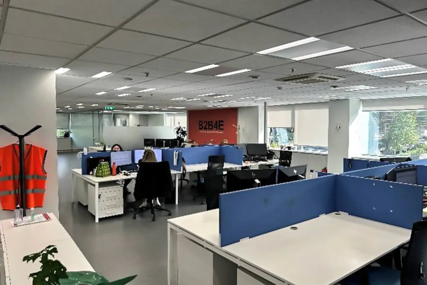 Marousi office 585 sq.m, for rent - photo 1 of 5