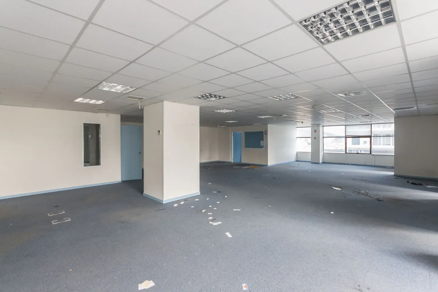 New Irakleio office 760 sq.m, for rent - photo 1 of 4
