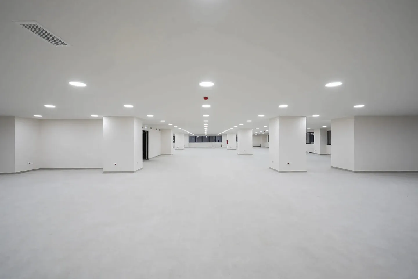 New Kifisia office 1.200 sq.m, for rent - photo 1 of 2