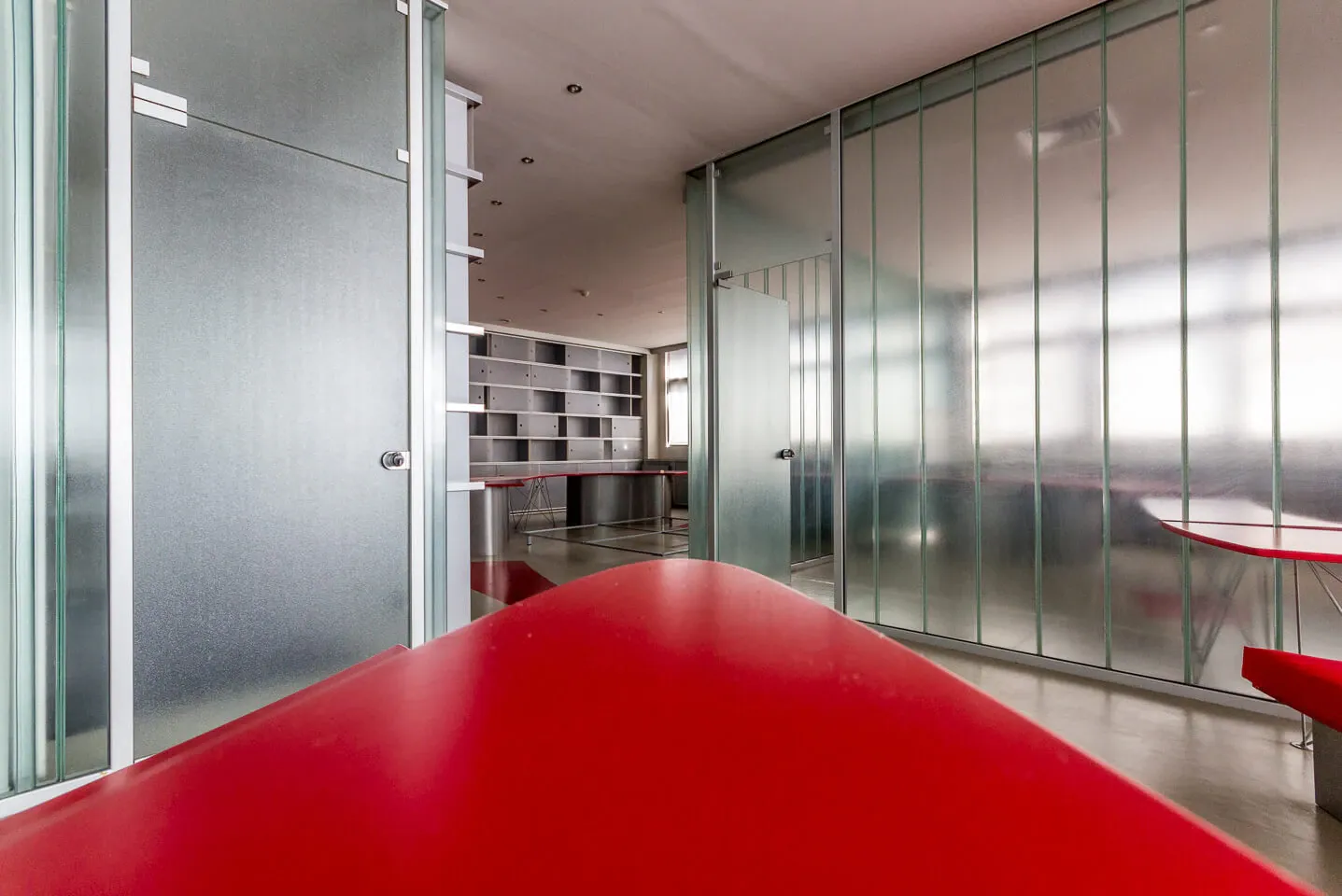 Attica building 2.510 sq.m, for rent - photo 1 of 4