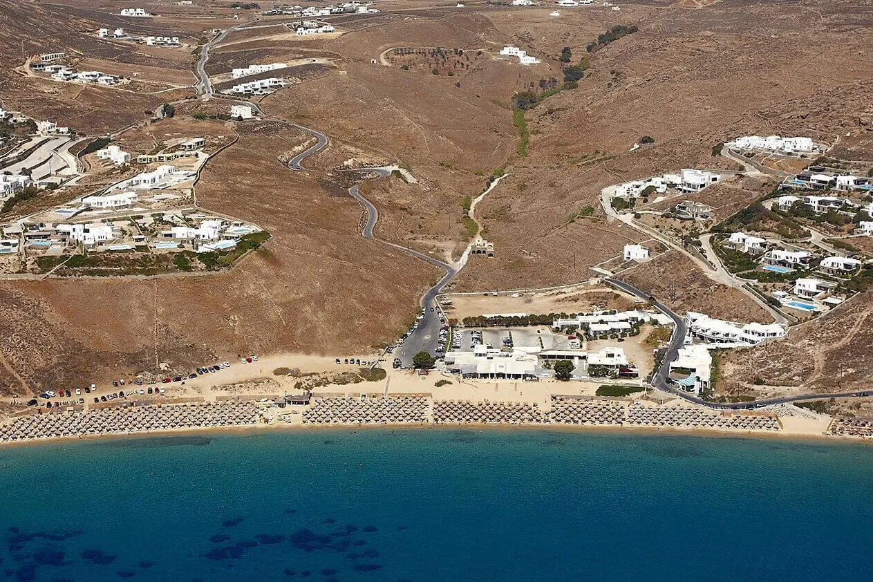 Mykonos-Island plot 11.000 sq.m, for sale - photo 1 of 2