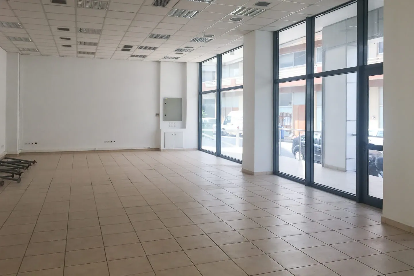 Agios Dimitrios office 743 sq.m, for rent - photo 1 of 6