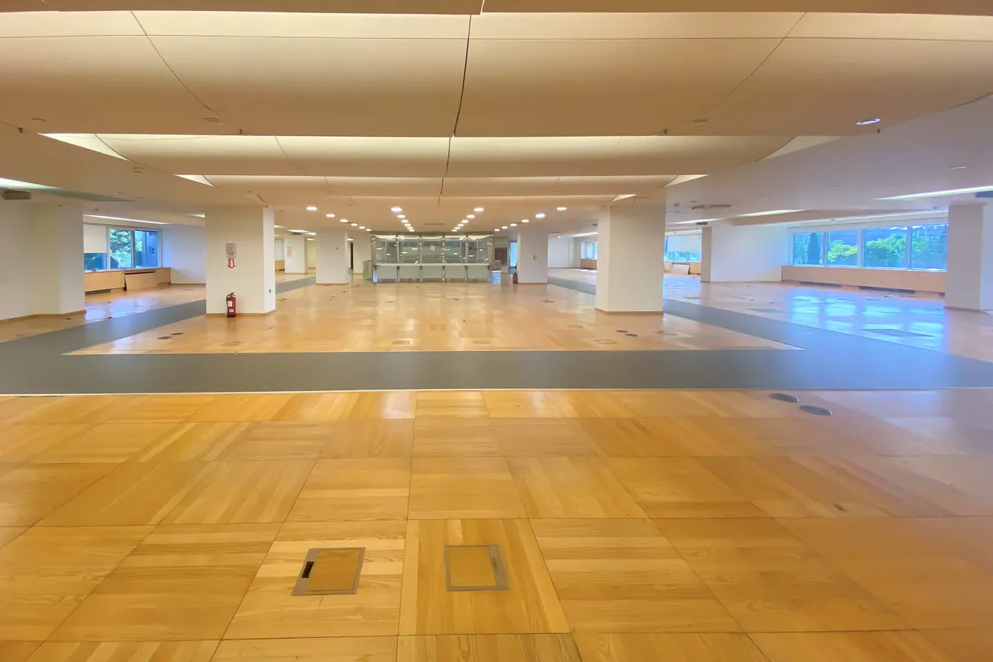 Marousi office 750 sq.m, for rent - photo 1 of 3