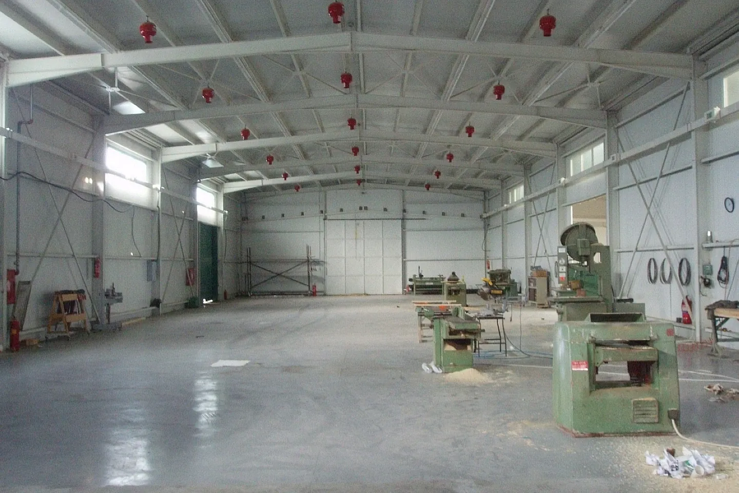 Kalybia warehouse logistics 1.200 sq.m, for rent - photo 1 of 3