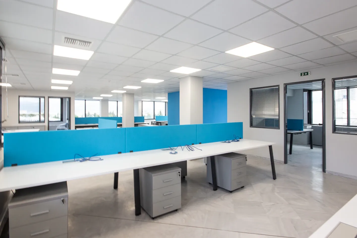 Agia Paraskevi office 912 sq.m, for rent - photo 1 of 6