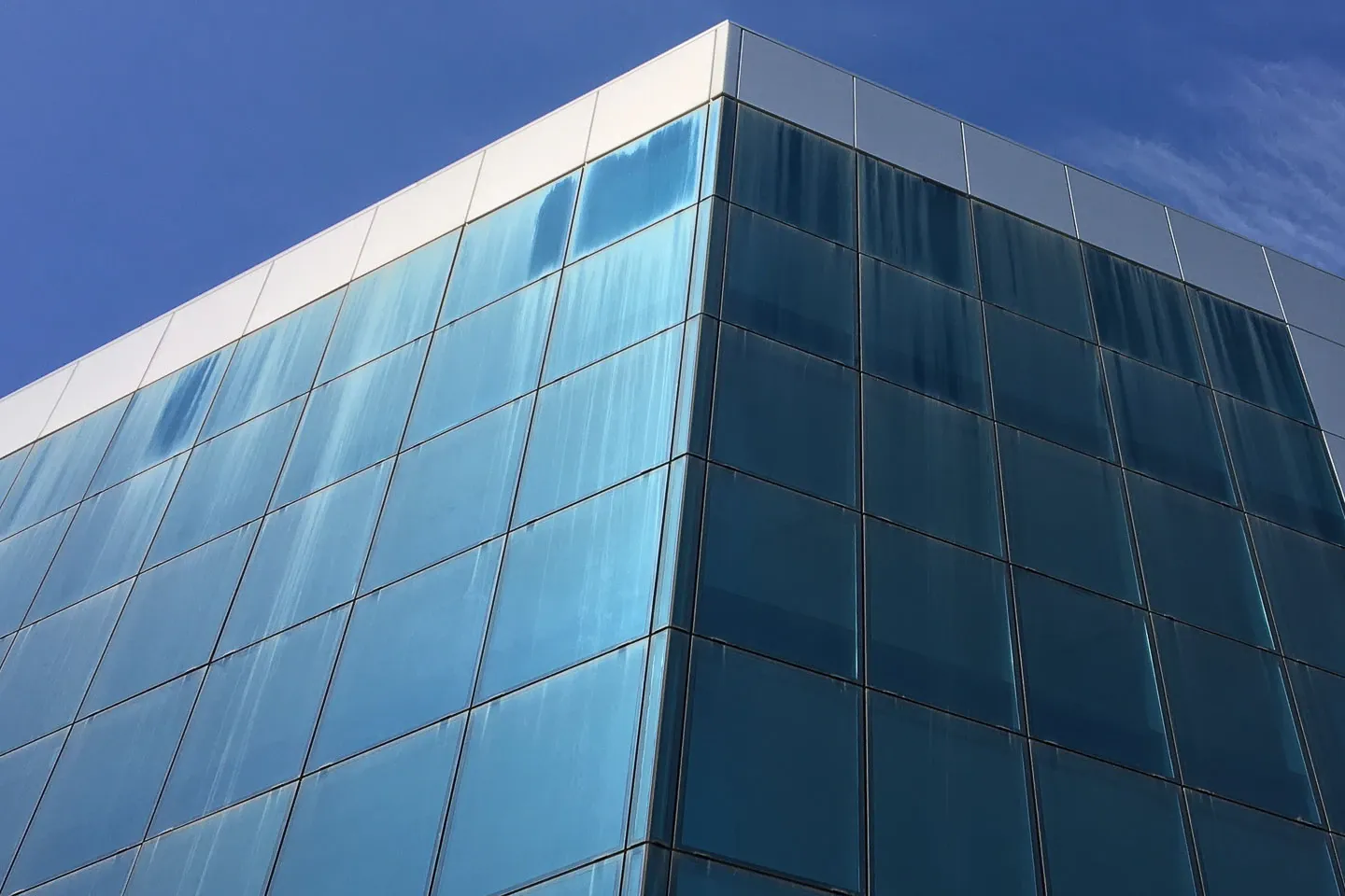 Attica building 1.500 sq.m, for rent - photo 1 of 5