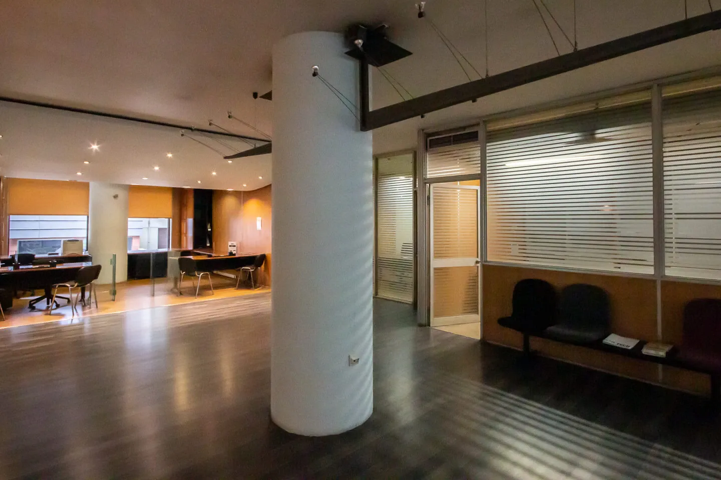 Ilisia building 2.000 sq.m, for sale - photo 1 of 4