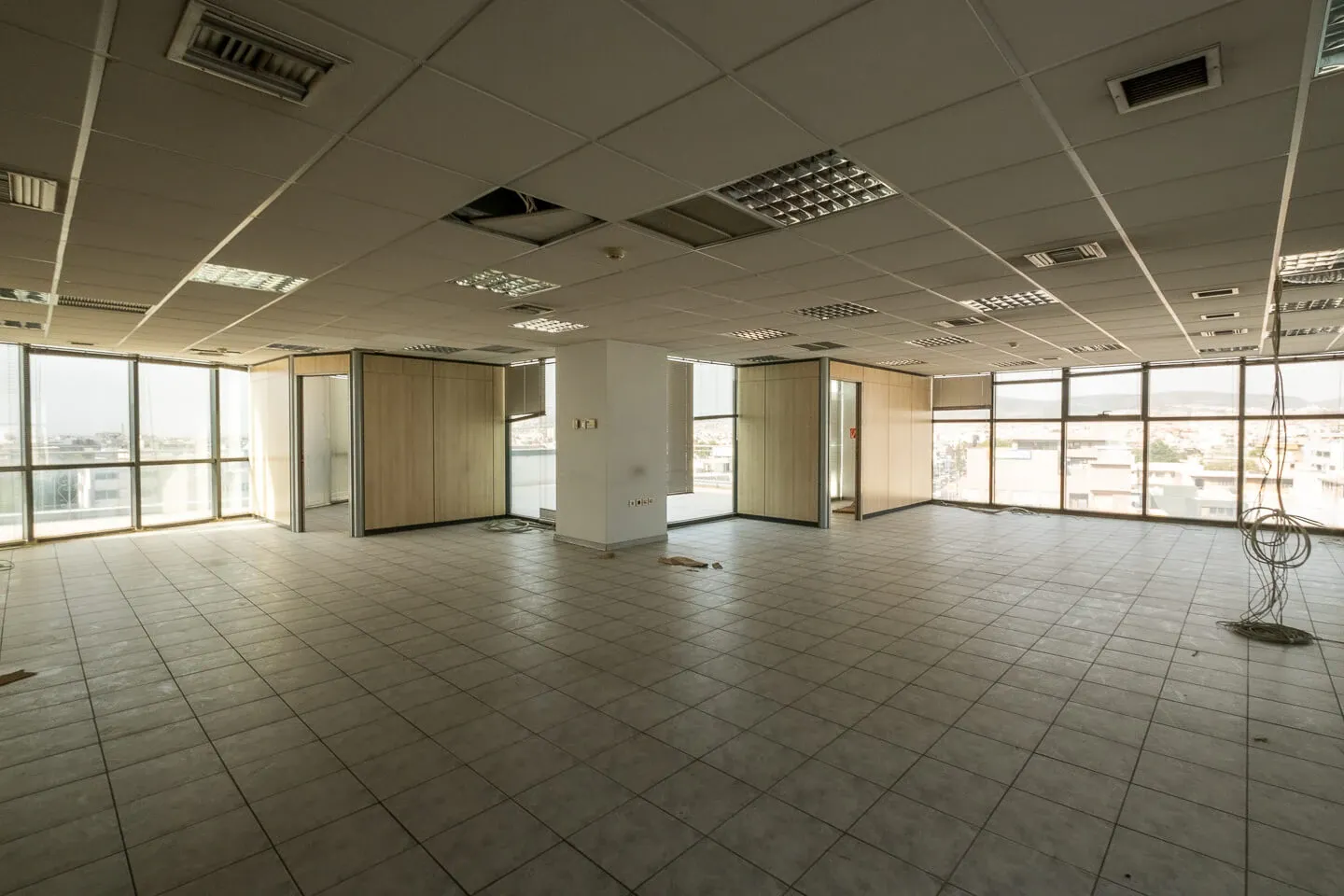 Peristeri office 1.200 sq.m, for rent - photo 1 of 4