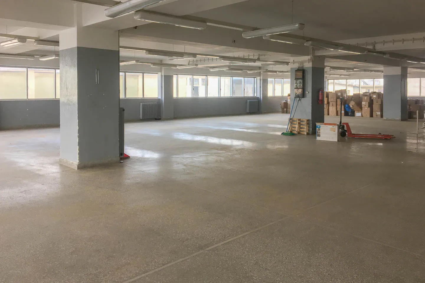 Νέα Ιωνία κτήριο 4.000 τ.μ, προς πώληση - φωτογραφία 1 από 2