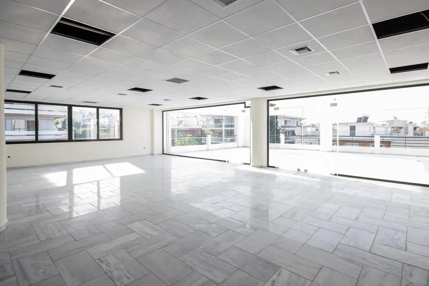 Χολαργός κτήριο 2.400 τ.μ, προς πώληση - φωτογραφία 1 από 7