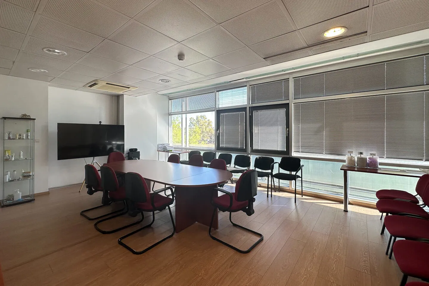 Kifissia office 227 sq.m, for rent - photo 1 of 8