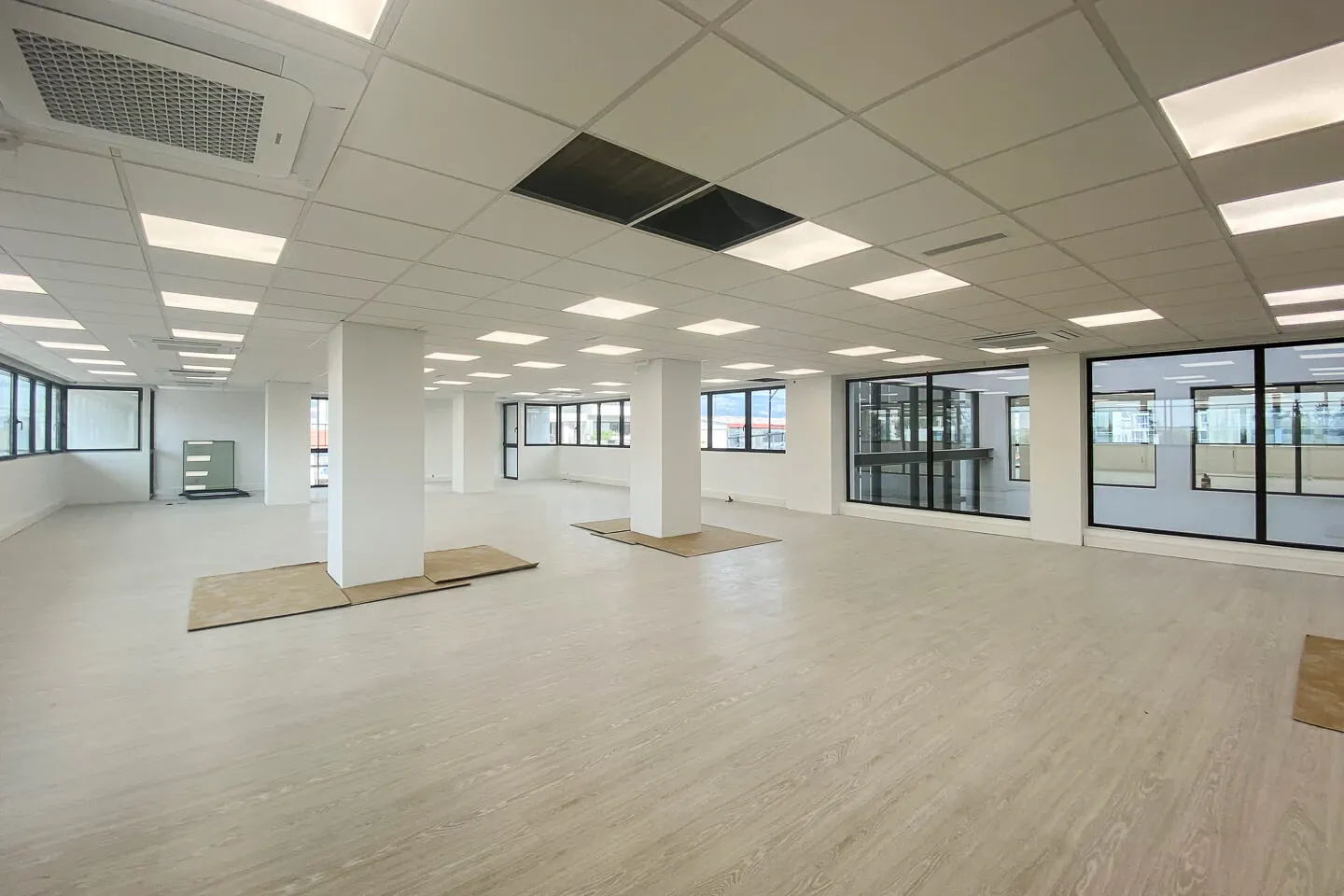 Marousi office 620 sq.m, for rent - photo 1 of 3