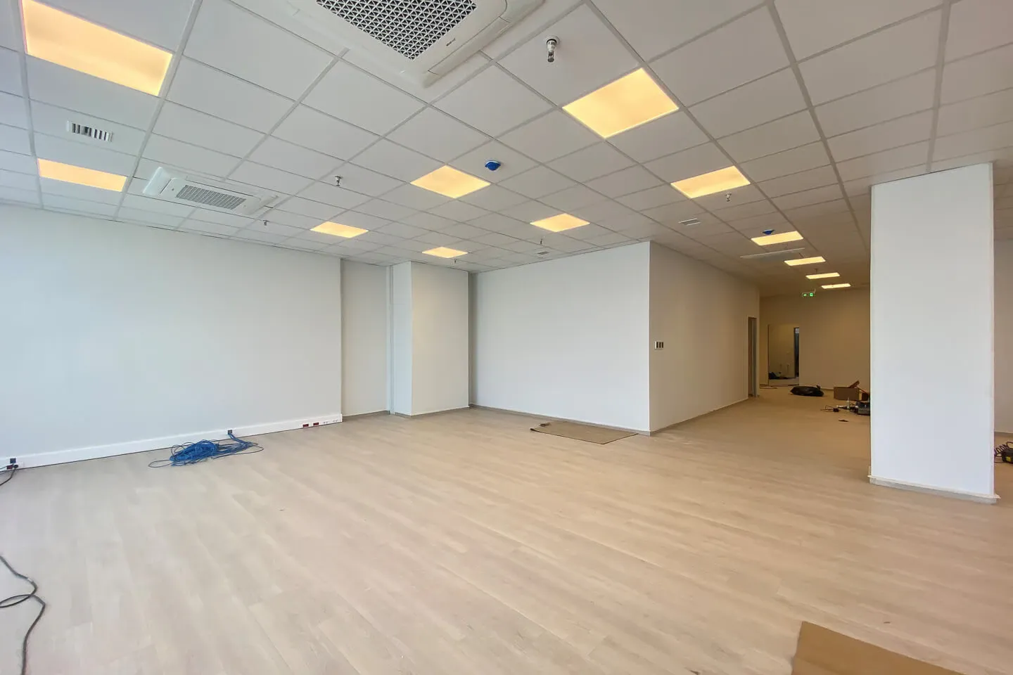 Agios Ioannis Renti office 2.000 sq.m, for rent - photo 1 of 5