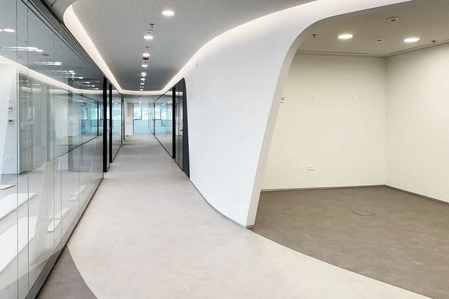 Ampelokipi office 2.945 sq.m, for rent - photo 1 of 6