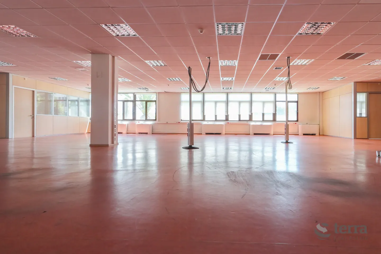 Kifisia-Down building 1.750 sq.m, for sale - photo 1 of 6