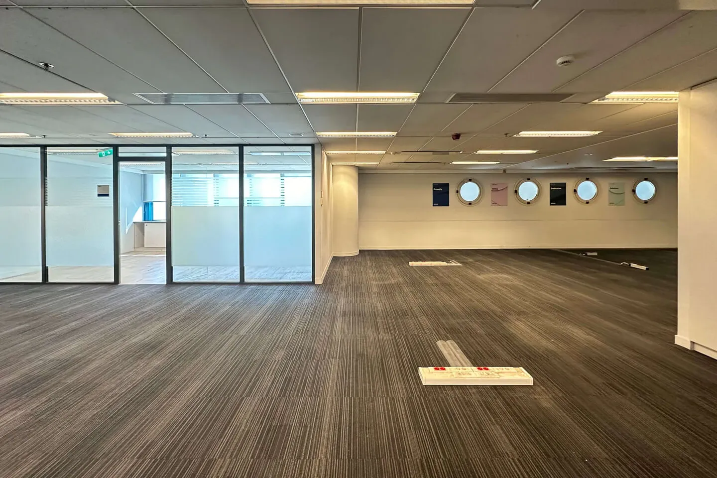 Ampelokipi office 2.217 sq.m, for rent - photo 1 of 10