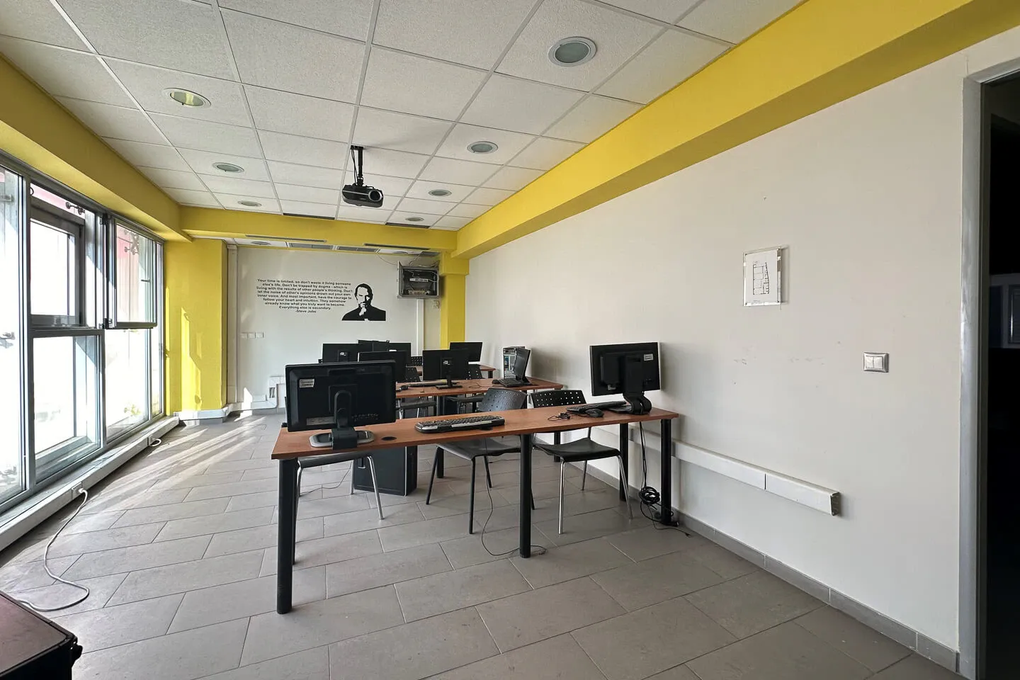 Property 3325 - Photo 11392