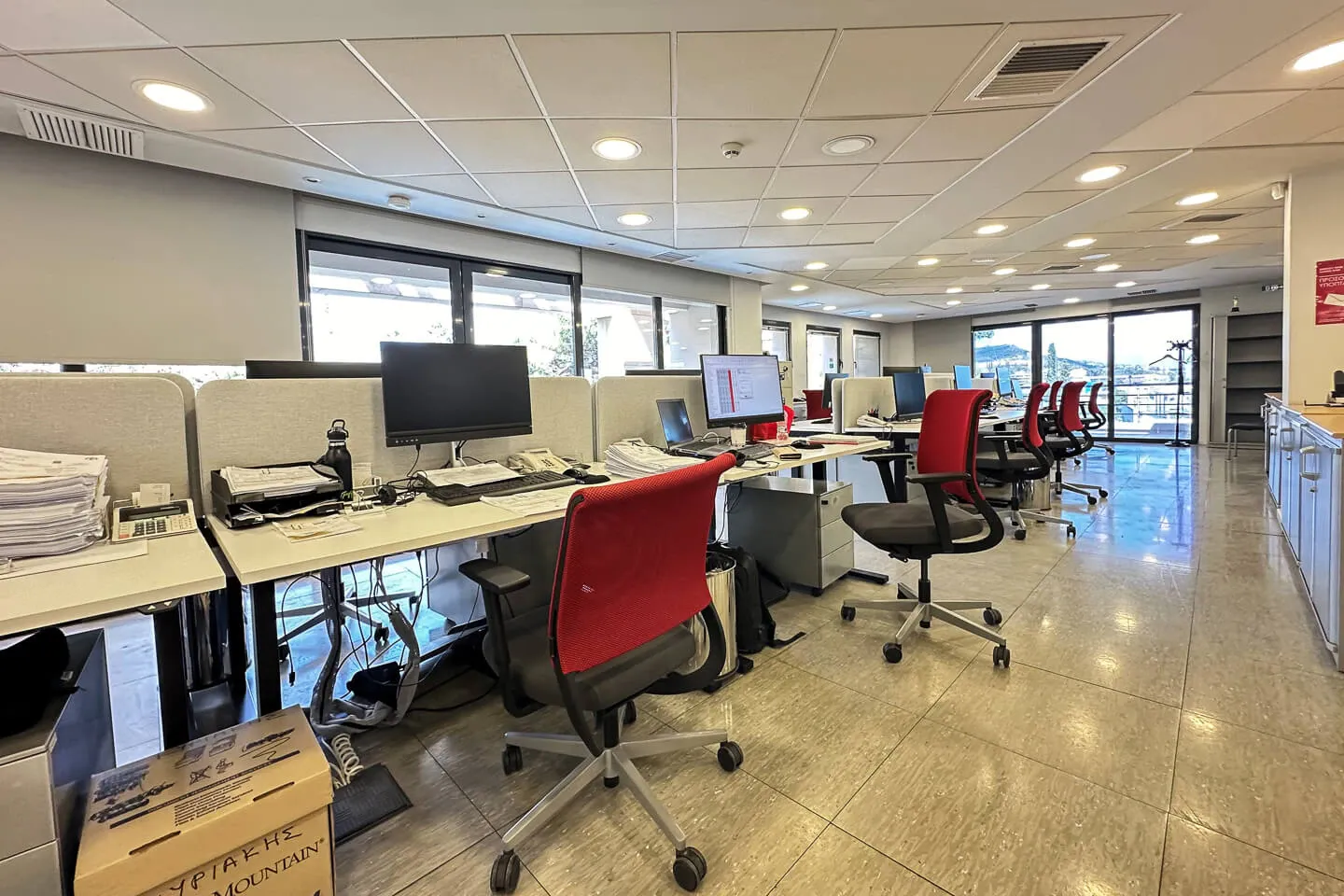 Chalandri building 303 sq.m, for rent - photo 1 of 6