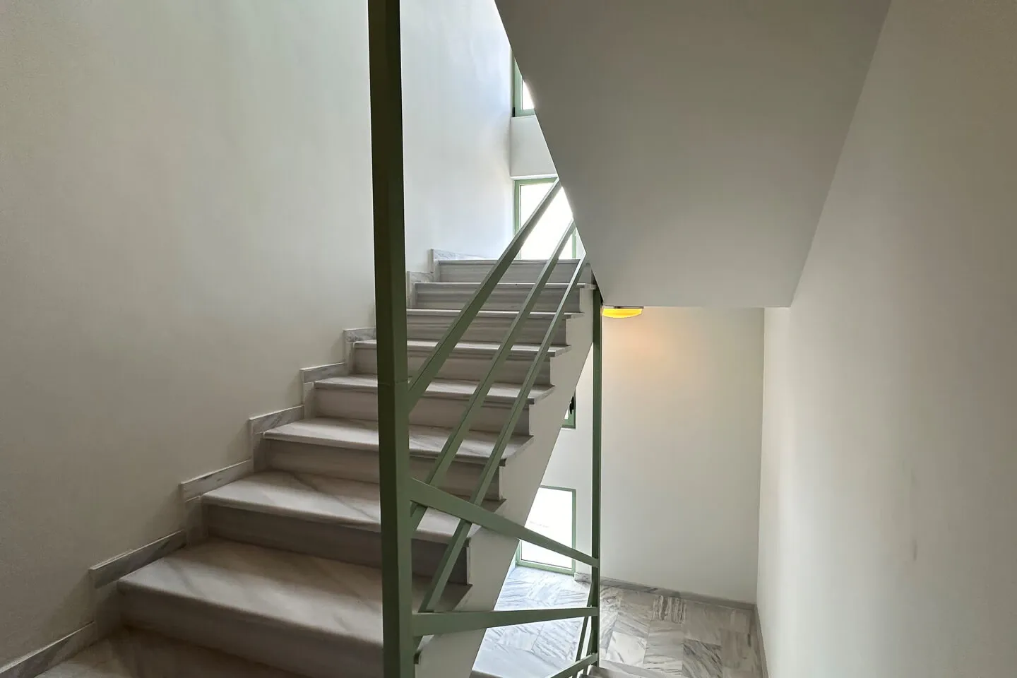 Athens-Center building 340 sq.m, for rent - photo 1 of 8