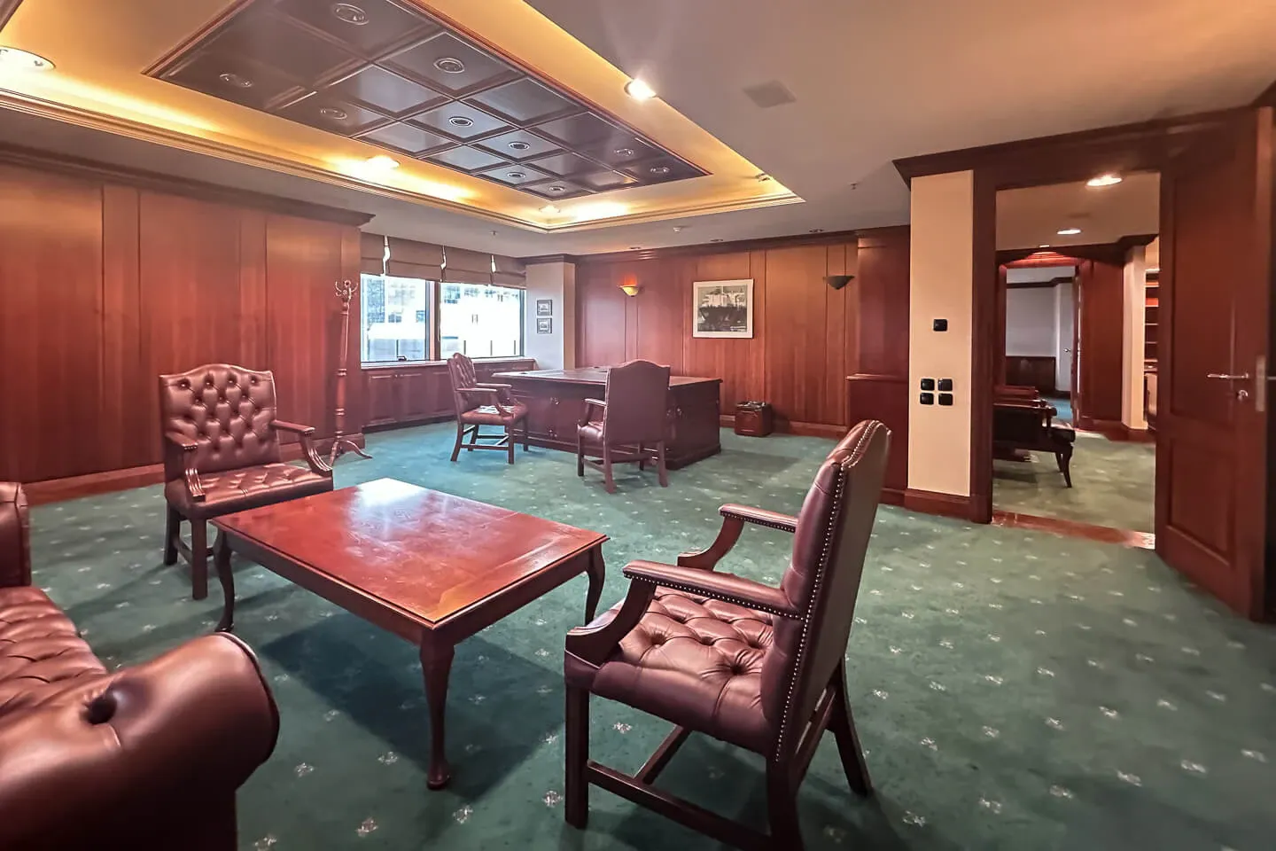 Marousi office 625 sq.m, for rent - photo 1 of 15