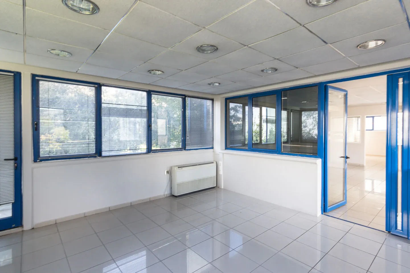 Kifissia building 580 sq.m, for rent - photo 1 of 5
