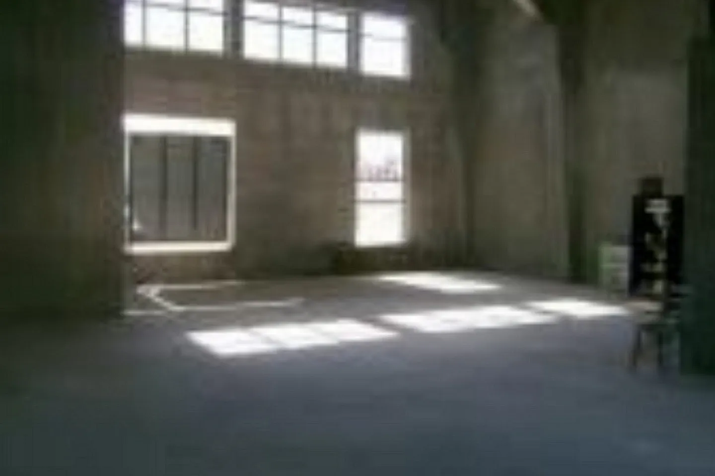 Keramikos retail shop 200 sq.m, for rent - photo 1 of 2