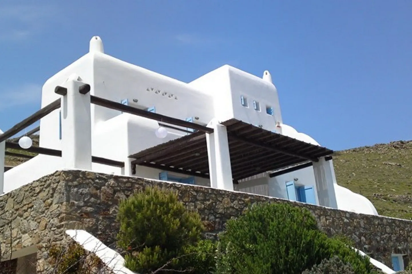 Mykonos-Island villa 400 sq.m, for rent - photo 1 of 12