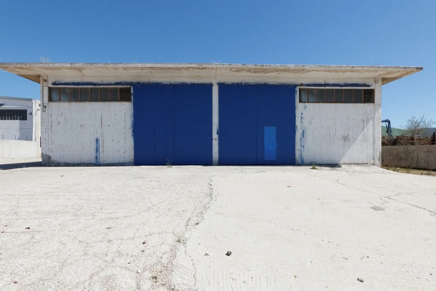 Aspropyrgos industrial warehouse 2.000 sq.m, for rent - photo 1 of 2
