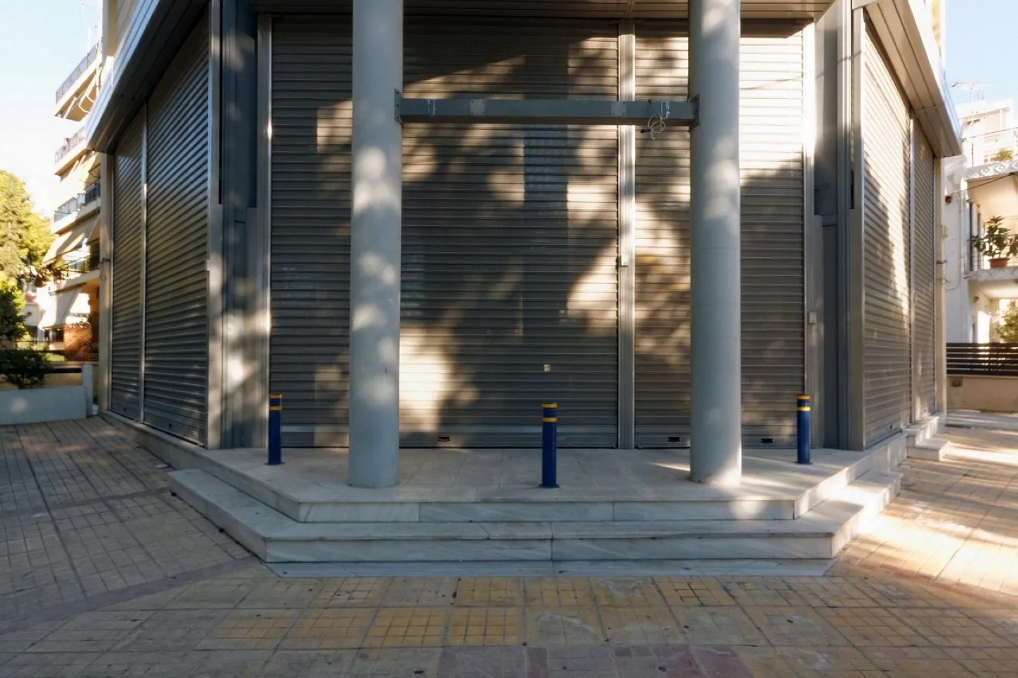 Metamorfosi retail shop 460 sq.m, for rent - photo 1 of 4